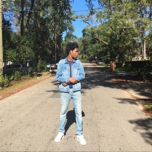 Meet your Posher, Demetrius